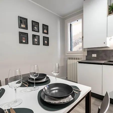 Apartament Ca'amelia - Canal View Near Biennale Flat *