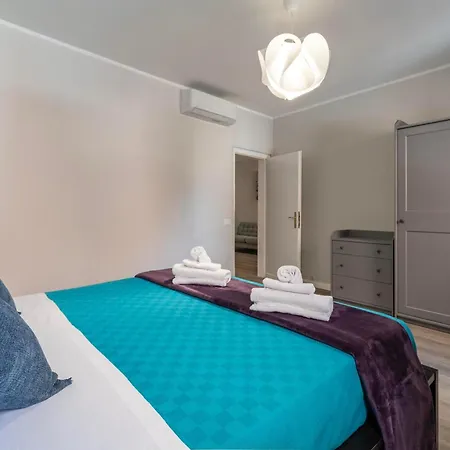 Ca'amelia - Canal View Near Biennale Flat Апартаменты Венеция