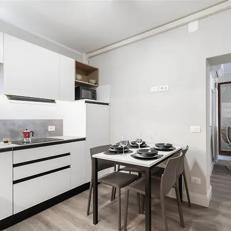 Ca'amelia - Canal View Near Biennale Flat Венеция