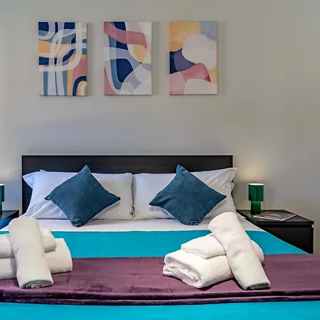 Ca'amelia - Canal View Near Biennale Flat Апартаменты